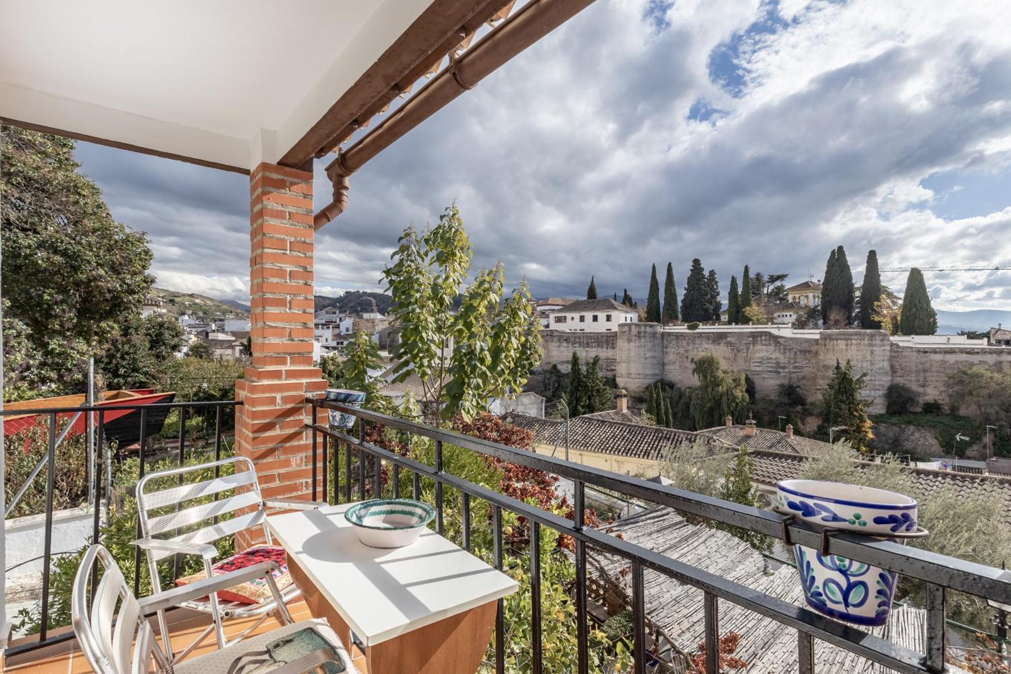 Carmen de la Sultana una planta entera Granada Exterior foto